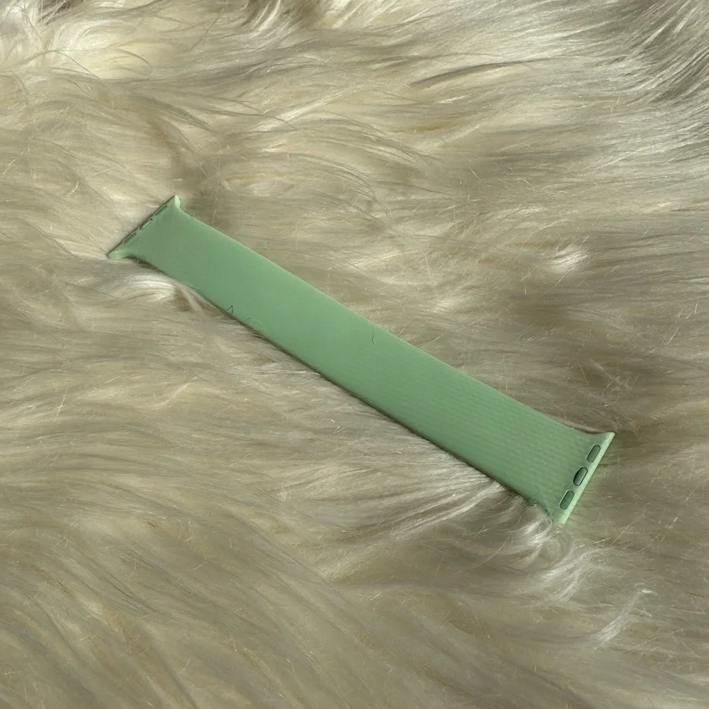 Apple Watch Band Solo Loop, Size 8 for Small Face Watch 38mm 40mm 41mm Pistachio - Picture 3 of 14